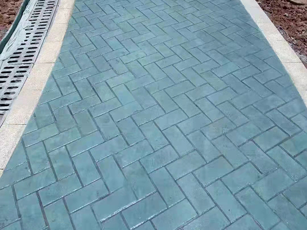 壓花地坪容易褪色嗎？壓花地坪褪色原因分析