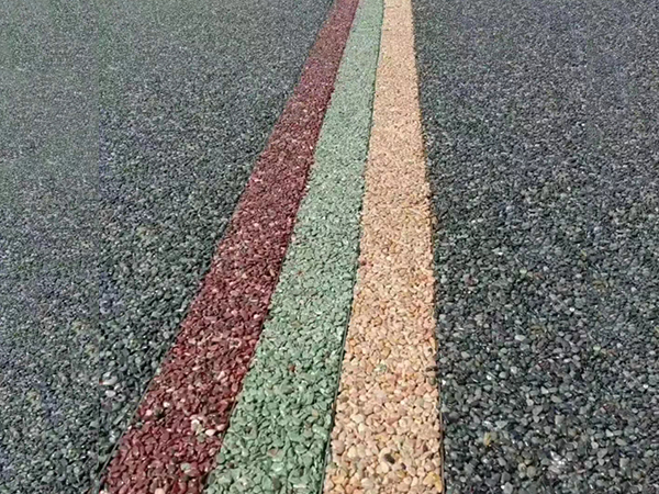 膠粘石地坪的施工方法是什么?有哪些注意事項(xiàng)? 膠粘石地坪的施工方法是什么?有哪些注意事項(xiàng)?